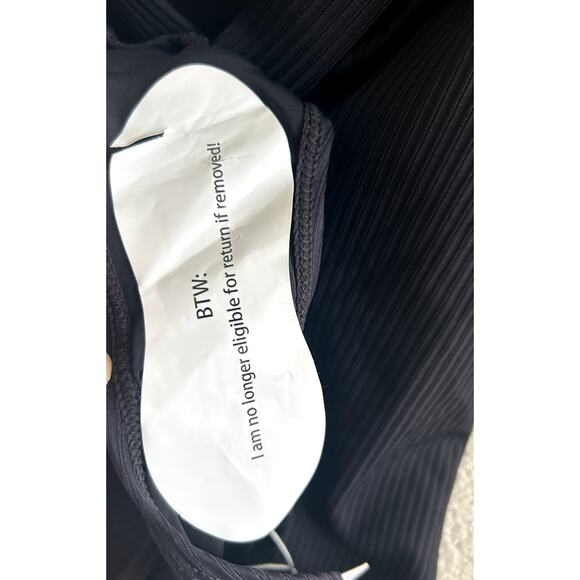 Andie Swim The Tulum Ribbed One Piece in Black Medium NWT - Picture 7 of 9